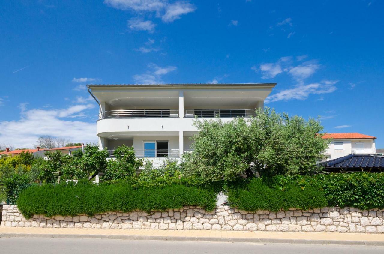 Apartments Zorka لوبار المظهر الخارجي الصورة