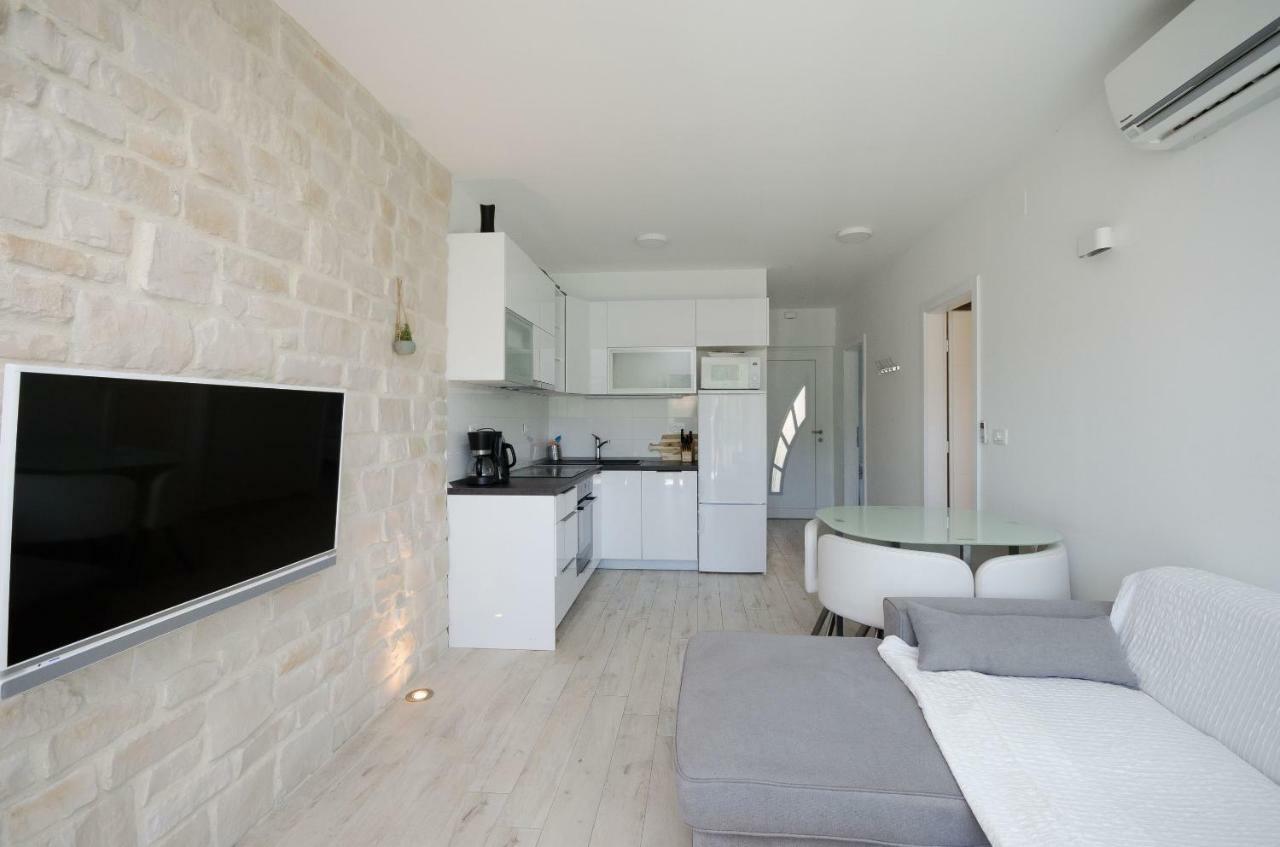 Apartments Zorka لوبار المظهر الخارجي الصورة