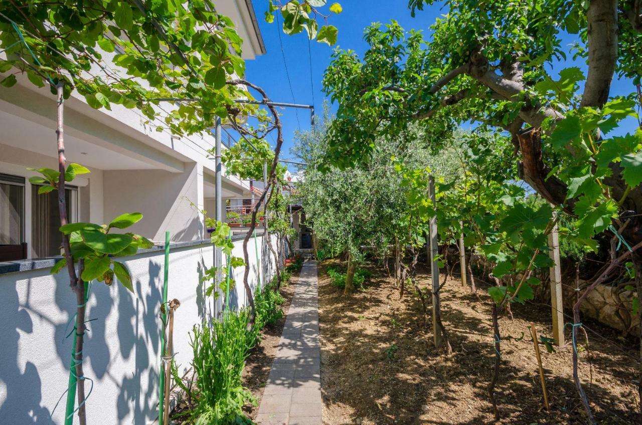 Apartments Zorka لوبار المظهر الخارجي الصورة